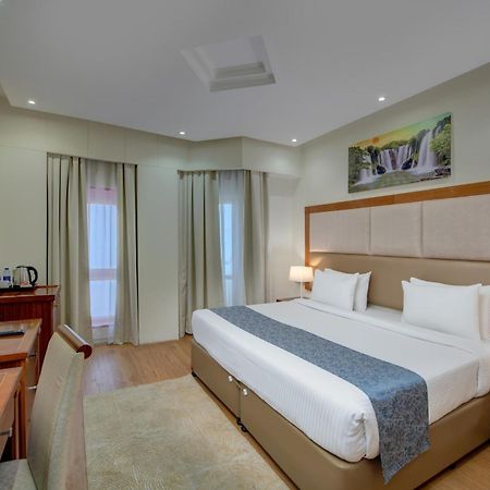 Vendome Plaza Hotel Dubai Exterior foto