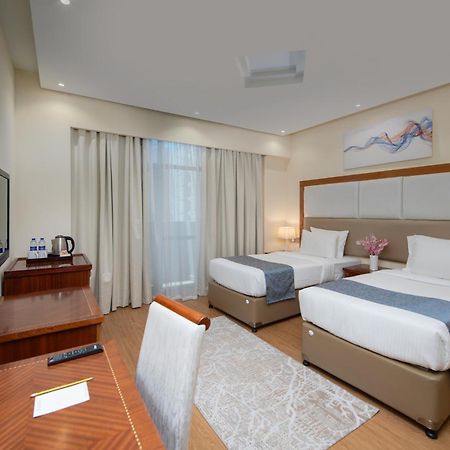 Vendome Plaza Hotel Dubai Exterior foto