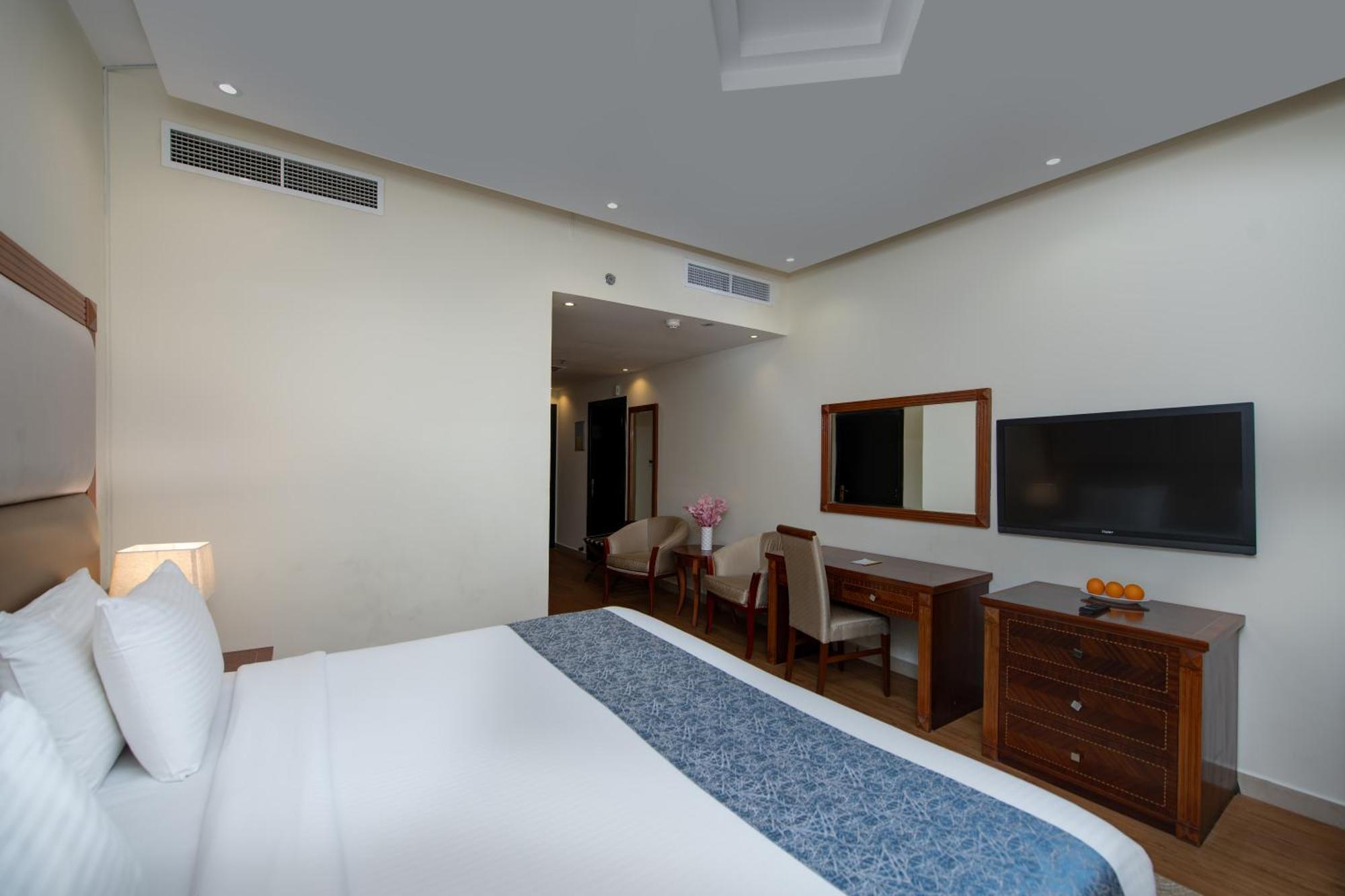 Vendome Plaza Hotel Dubai Exterior foto